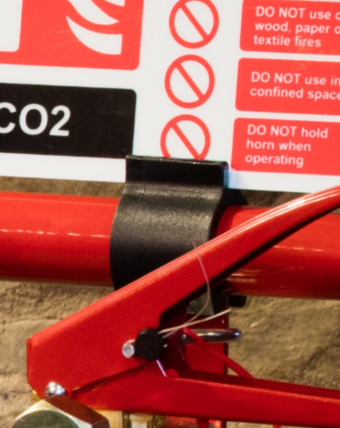 Tubular-Tubular Sign Clips